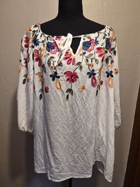 Kindred Embroidered Floral Tunic Blouse Balloon Sleeve White 2X Plus Boho